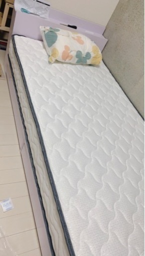 シングルベッド　マットレス付き