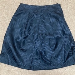 【美品】チェックスカート ネイビーの画像