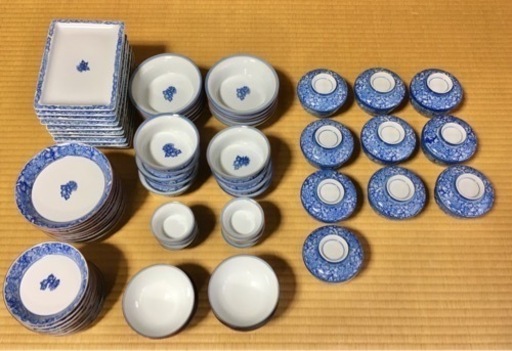 ★7/2受付終了★有田焼 西山作 染付牡丹 料理揃 全8種