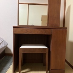 最終値下げ　ドレッサー　スツール、コンセント付き7/15受付終了