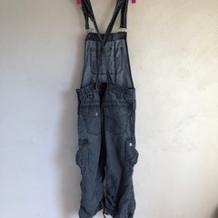 サロペットの画像