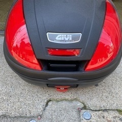 givi リアトップケース