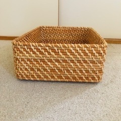 重なるラタン長方形バスケット・小の画像