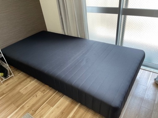 マットレス型シングルベッド黒色