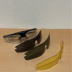 スポーツサングラス　ケース付きの画像