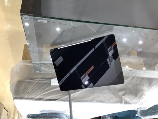 iPad第8世代　32GB simフリー　本体のみ