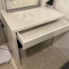 デスクお譲りします。