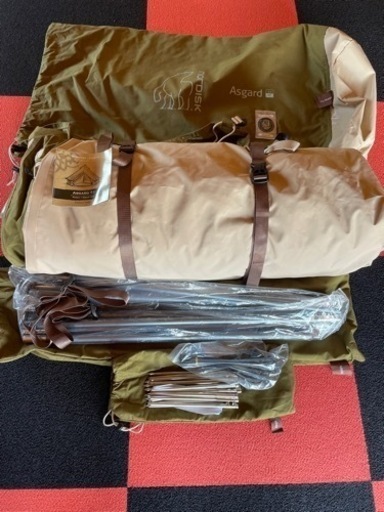 ノルディスク•テント•タープセット今月まで値下げします。