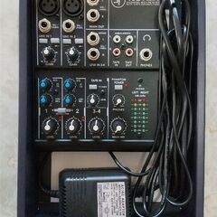 MACKIE 402VLZ4アナログミキサー