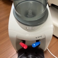 Toffy ウォーターサーバー 【購入時金額¥17,468】の画像