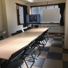 【無料】会議室用オフィス家具、４９インチテレビ、ホワイトボード