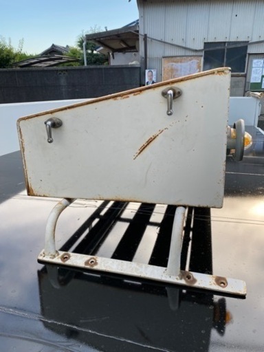 トラック　シート乗せ