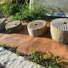 御影石　石臼　うす　臼　重石　漬物石　4つまとめての画像