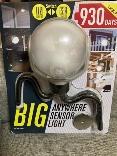 人感センサーライト　3000円