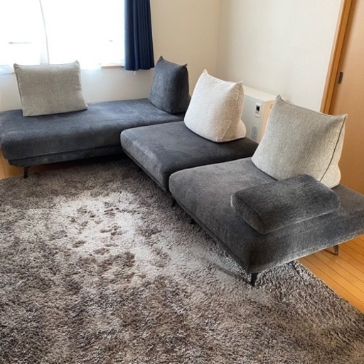 【値下げしました！】3人掛けソファ 美品 スイデコ 3分割 背もたれ移動可能