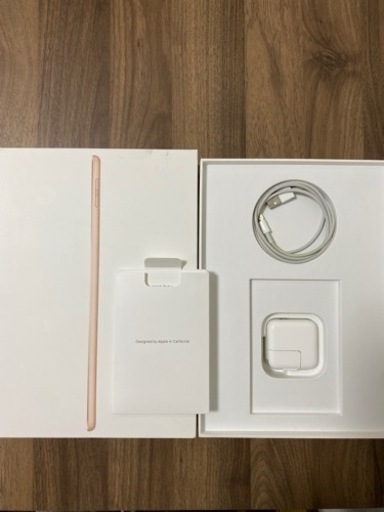 値下げしました　 iPad 6世代　2018  128GB ゴールド wifi 美品　マウス　キーボード付き