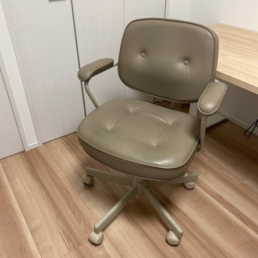 未使用に近い　Ikea working chair