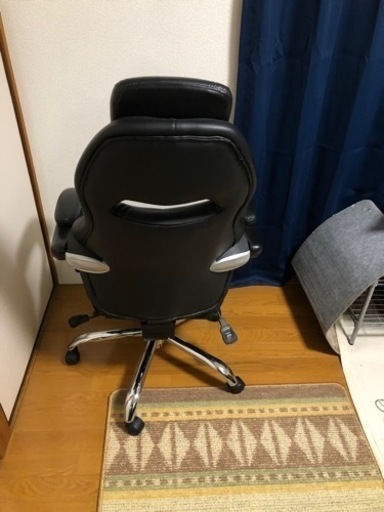 美品　サンワ　ダイレクト　ゲーミングチェア　150-SNCL003BK