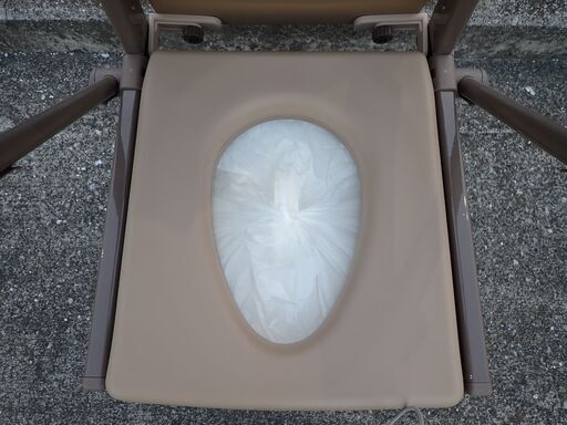 ?未使用 介護用ポータブルトイレ あらえーる ウチエ