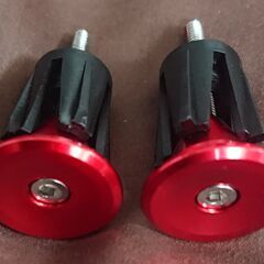 グリップエンドキャップ レッド 22.2mm　一組