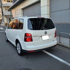 ゴルフトゥーランTSIハイライン　H20　車検5/5　走行54000ｋ　社外ストラーダＨＤＤナビ＆カラーバックカメラ　ＥＴＣ　純正16ＡＷ　バイキセノン＆フォグ　禁煙車　7人乗の画像