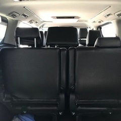 シートカバー(アルファード30系前期8人乗り)の画像