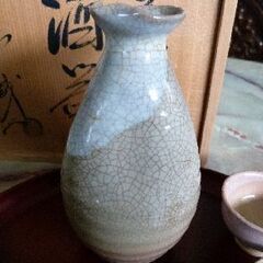 萩焼　徳利・ぐい飲み２個　勝坂窯（脇本　玄庵）木箱入り　杯３個付き
