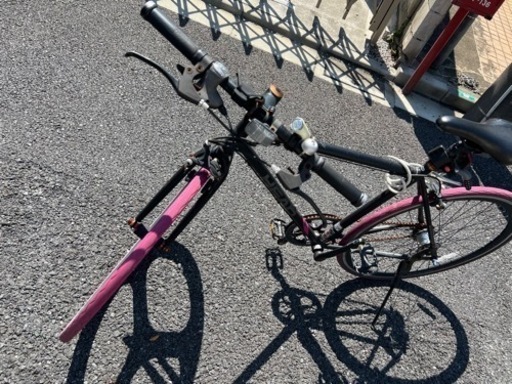 クロスバイク　ノーパンクタイヤ　700c