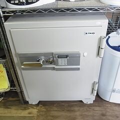 セール期間中26,229円から30％引きの18,360円！　EI...