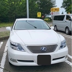 【LEXUS LS600h】レクサスLS600h前期 ホワイトパールカラーの画像