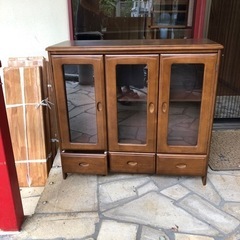 もはやアンティークサイドボードあげますの画像