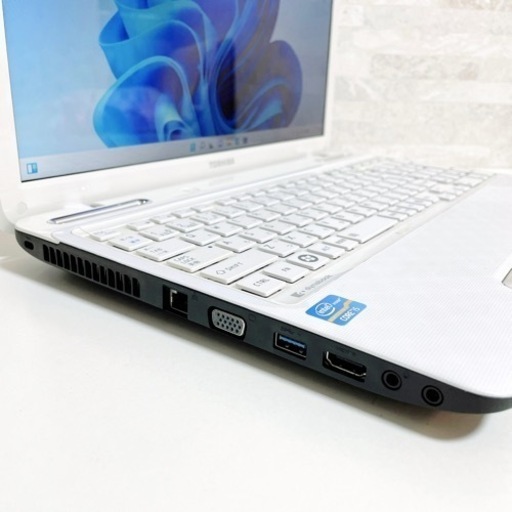 高性能Corei7 東芝 ノートパソコン 高速SSD256GB 動作スムーズ
