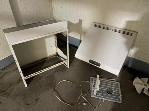 タカラ　レンジフード　幅600高さ700 換気扇付