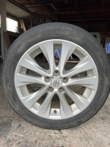 ヴェルファイア純正タイヤ