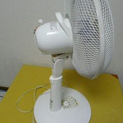 問い合わせ多数につき一旦停止します。：：：H４）YAMAZEN　山善　扇風機YLY—C303　0円の画像