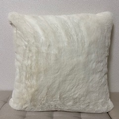 ふわふわもふもふクッション　白色　大小セット　2000円