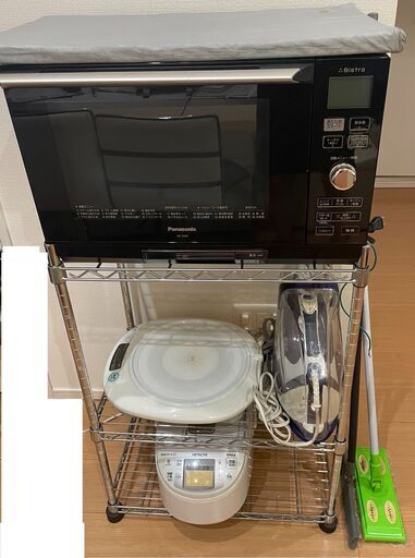電子レンジ、炊飯器、アイロン、IHコンロ、アイロン台、ホウキ、モップ拭き、レンジ台