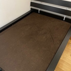 IKEA ダブルベッドフレーム　引き取り優先