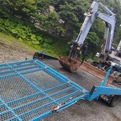 切り株抜きます。その他パワーショベル作業も。