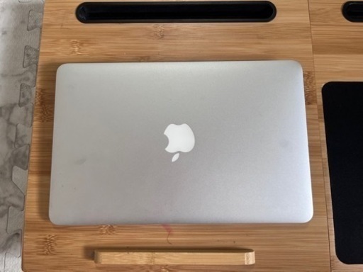 【週末値下】MacBook Air 11inch 4GB 128GB (2012)