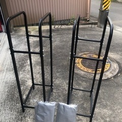 決まりました【未使用】タイヤラック タイヤ収納（幅23cmまで）...