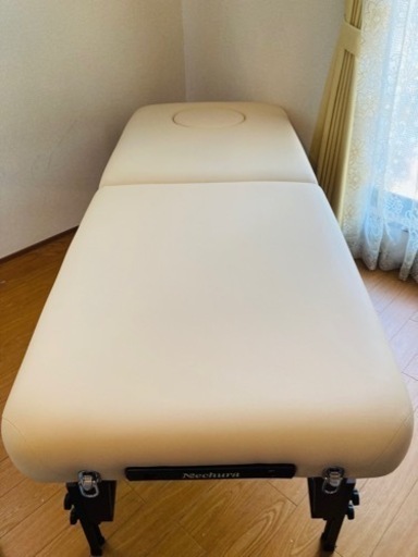 折りたたみマッサージベッド