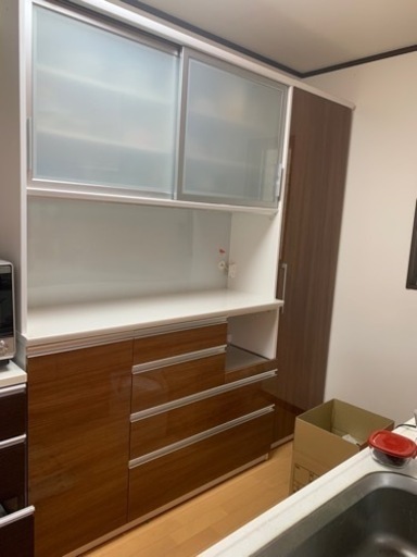 キッチン　パントリー　食器棚　セット