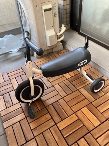 三輪車