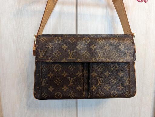 LOUIS VUITTON　ルイヴィトン　ショルダーバッグ