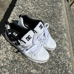 DCシューズ