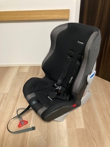 チャイルドシート　combi ママロンエッグショックCF