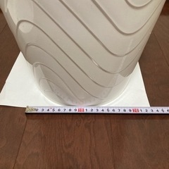 植木鉢白　プラスチックの画像