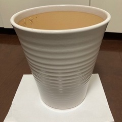 植木鉢白　陶器の画像