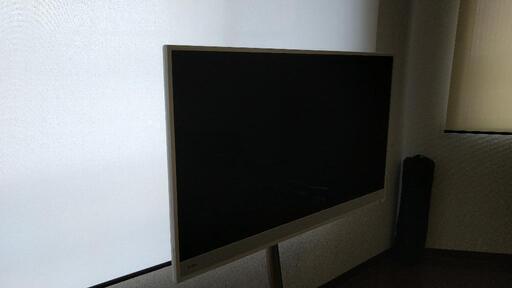 TOSHIBA 40型テレビ　スタンド付き